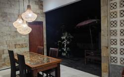 Lovina villa cinta