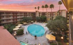 Motel 6 Phoenix, AZ – Sky Harbor