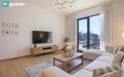 Elegant 1BR Retreat with Sea View in La Rive