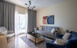 Luxury Apartment in the Iconic Park Towers