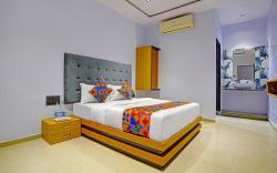 FabHotel Nidhivan Palace - Udhna Darwaja