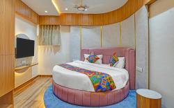FabHotel Raj Palace I