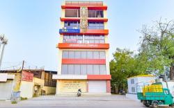 FabHotel Green Park