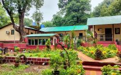 Hotel Meghdoot 9km from Neral Station by Prospera 