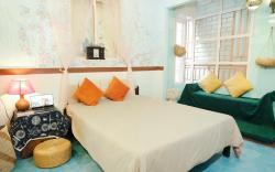 Central D1 2BR – By Ben Thanh, Tourist Sights
