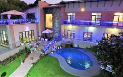 Leonardos Guesthouse 