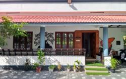 Farah Homestay 