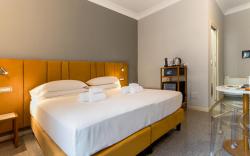 Velia Relais