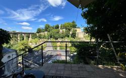 Historic Town Luxe and Epic View