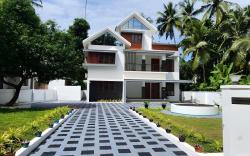 Nambiaparambil Arcade