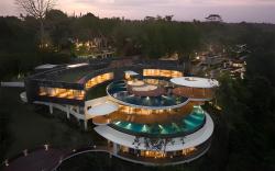 Bumi Kinar Skylight