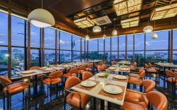 Hotel Grand Girdhar Premier