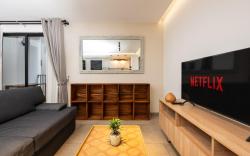 Family-Friendly 2BR | Comfort @Urban Village