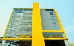 Summer Bed and Breakfast Hotel