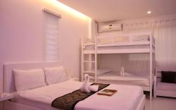 Casa Bella Tagaytay Bed & Breakfast 202