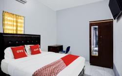 OYO 94753 Surya Residence 2