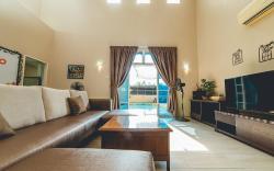 Batu Pahat Santalia Villa 4BR 12pax Private Pool