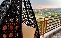 Gouriyana: Cozy 2BHK escape - 
Sahastradhara
