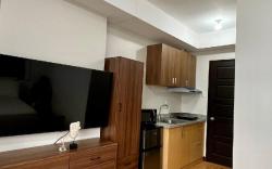 Stunning View w Pool & Gym Near Church& Ayala Mall