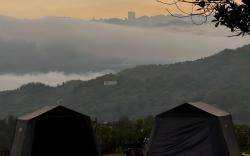 HillTop Glamping for 4 – Nature with a View