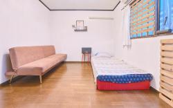 Cozy Single Room Inside Local Market｜Namba 20min3F