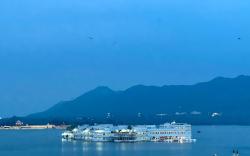 White Poppy Lake Side Hostel