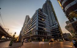 Lumiere Midtown Private Apartments D2