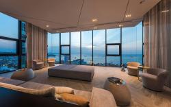 Central Pattaya Condo With Infinity Pool