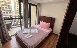 Short&long term lease available!