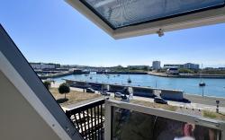 AMMG Tour Marina – Suites Signature | Vue Mer Panoramique, Jacuzzi & Design