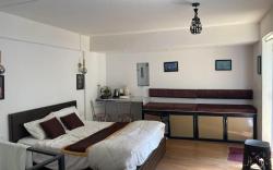 Oak Stays By Hillwayn