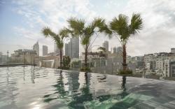La Siesta Premium Lakeside 