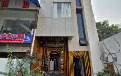 Hotel Seasons Grand