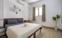 Hearth and Home De Tham (5 mins to Bui Vien)