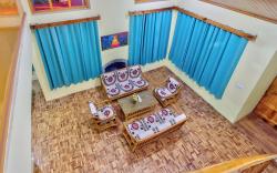 Aaranya Valley View :-2BR(GF)|Manali| by Homeyhuts