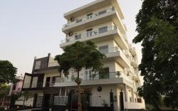 The Grove Hotels by Opulent Inn