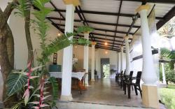 Airport Green Villa