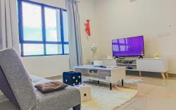 Fluffy Stay at Huni Setia Alam by HCK