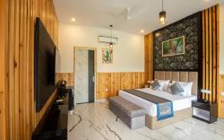 Airport Hotel The Volga