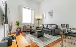 LV Premier Chiado CH8- comfortable, AC, elevator