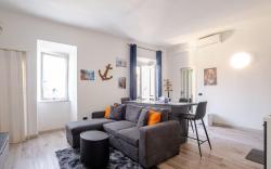 Como lake stay & service apartment in center 