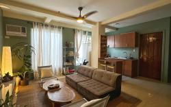 Centrally located cozy two bedroom apartment 