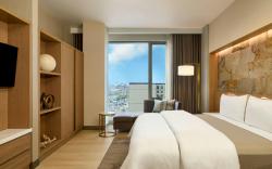 The Westin Flushing LaGuardia Airport