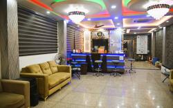 Rajmahal Premium Hotel & Banquet