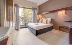 Scenic Stay in Athol - Fireplace, Free wifi & Pool