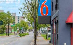 Motel 6 Niagara Falls, ON – Near the Falls