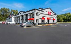 Red Carpet Inn and Suites