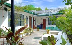 A Casa Portuguesa Coron Boutique Hostel