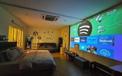 Zetapark Lake View+King bed+Mini Cinema + Netflix