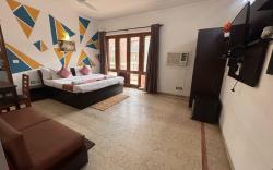 Hotel Stay 49 - Near Apollo Hospital
